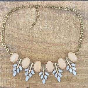 💫 $5 with $20+ purchase 💫 Statement Necklace